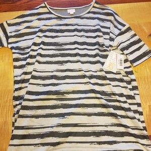 Lularoe Irma shirt